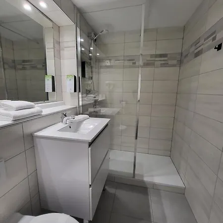 酒店 奇利亚贝尔嘉德酒店 - 日内瓦 Chatillon-en-Michaille