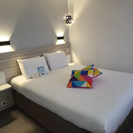 Hotel Kyriad Bellegarde - Geneve 3*