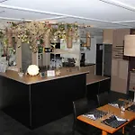 Kyriad Bellegarde - Geneve Hotel
