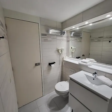 Kyriad Bellegarde - Geneve 3* Chatillon-en-Michaille