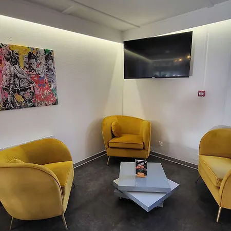 Hotel Kyriad Bellegarde - Geneve 3*