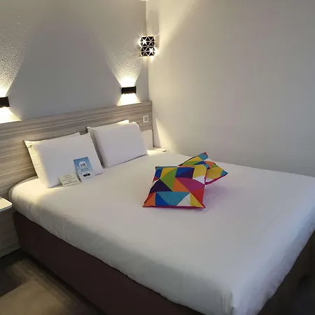 Hotel Kyriad Bellegarde - Geneve 3*
